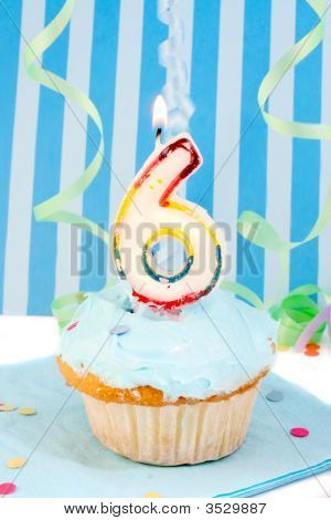 少年の 6 歳の誕生日