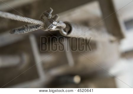 螺栓