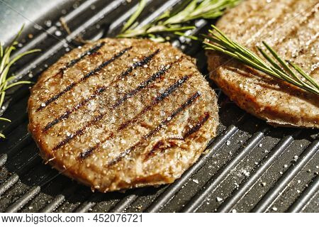 Veggie Cutlet Is Grilled For Veg Burger. Vegetarian Products From Plant-based Meat Concept, Beyond K