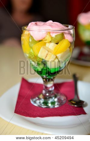 Dessert de fruits.