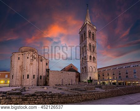 Saint Anastasia Cathedral, Katedrala Sv. Stosije, Zadar, Croatia Travel Background With Beautiful Sk