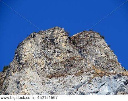 Rocky Peak Dejenstogg Or Dejenstock (2022 M) In The Glarus Alps Mountain Range, Over The Klöntalerse