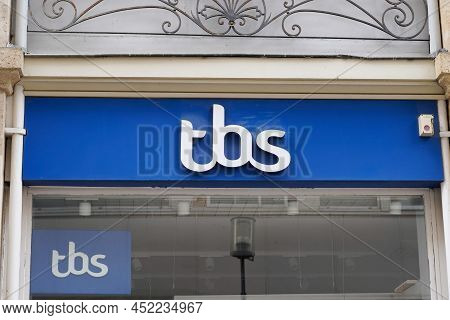 Bordeaux , Aquitaine  France - 03 20 2022 : Tbs Sign Logo And Text Brand Front Windows Facade Store 