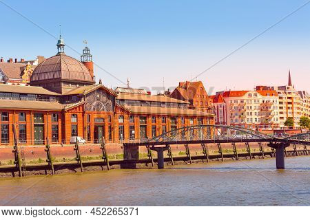 Hamburger Fischmarkt Fish Market In Hamburg, Germany
