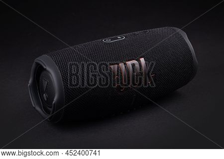 Dnioro Ukraine. 15 January 2022: A Portable Jbl Charge 5 Sound System That Can Be Connected Via Blue