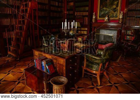 Lazne Kynzvart, Czech Republic, 7 August 2021: Metternich Representative Chateau Or Castle Interior,