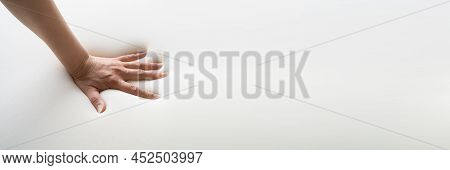 Hand Testing Orthopedic Memory Foam Core Mattress