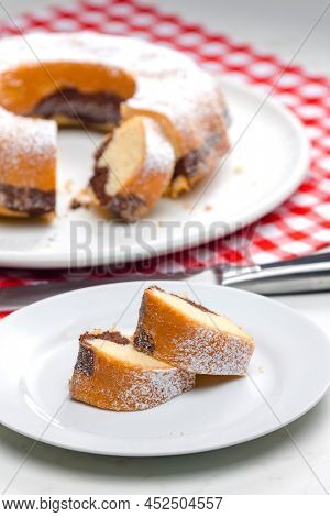 round cake called babovka in Czech