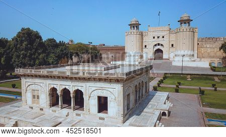 Aerial Panoramic View To The Lahore Fort, Citadel In The City Of Lahore, Pakistan