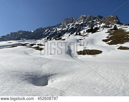 Rocky Peaks Mutteristock (2295 M) And Rädertenstock (raedertenstock Or Redertenstock, 2294 M) In The