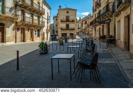 Sepulveda, Spain - September 12, 2021: Architecture In The Medieval Town Of Sepulveda, One Of The Mo
