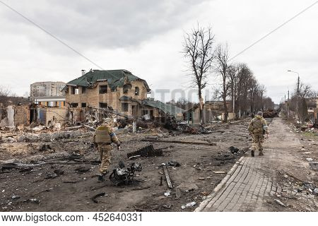 Bucha, Ukraine - Apr. 06, 2022: War In Ukraine. Chaos And Devastation On The Streets Of Bucha As A R