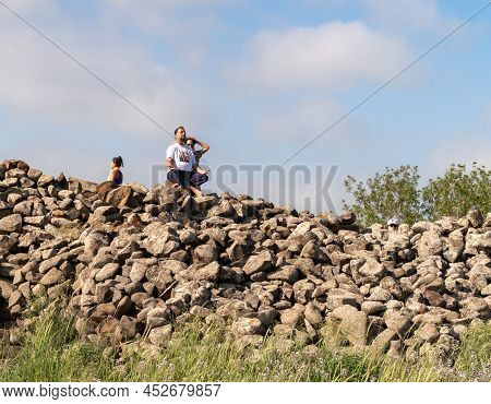 Qatzrin, Israel, April 09, 2022 : Representatives Of A Pagan Sect Hold A Prayer Session On The Remna