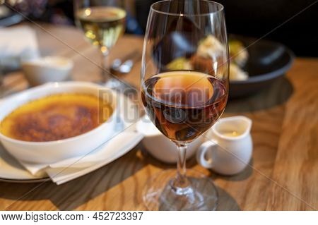 Sweet Digestif Sherry Fortified Wine Served After Dinner