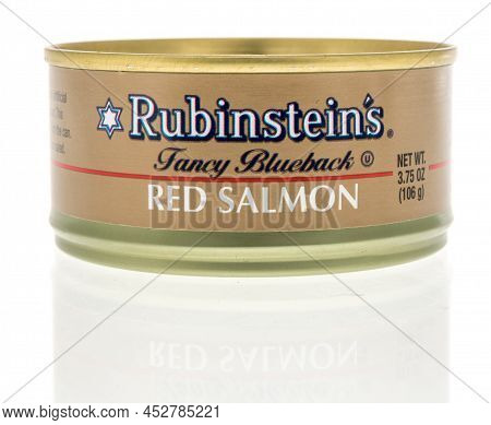 Winneconne, Wi -10 April 2022: A Can Of Rubinsteins Fancy Blueback Red Salmon On An Isolated Backgro