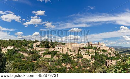 Super Panoramic View Luberon Valley With Ancient Gordes Town. vaucluse, Provence, Alpes, Cote D'azur