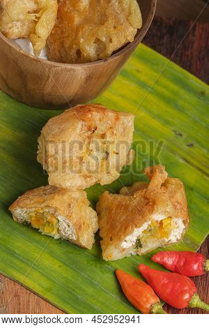 Tahu Susur Are Served On A Cutting Board With Pieces That Show The Contents. Is A Traditional Food F