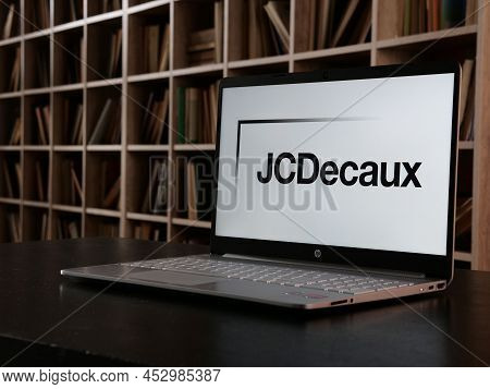 Kyiv, Ukraine - July 03, 2021. Jcdecaux Corporation Logo Visible On A Screen