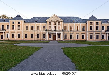 Vishnevets castle
