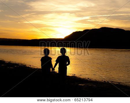 Hand in Hand