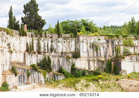 Travertino Marble