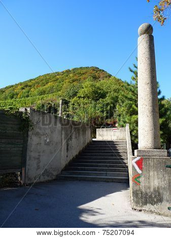 Obelisk at the „Leopoldsberg