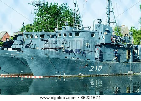 Mine trawler in arrangement 323 Division