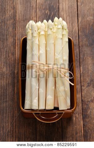 bunch of white asparagus, spargel