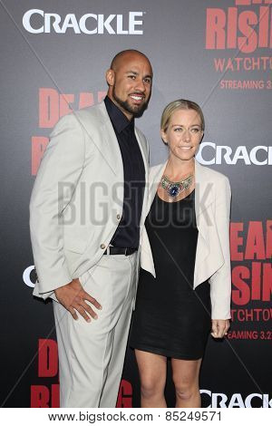 LOS ANGELES - MAR 11:  Hank Baskett, Kendra Wilkinson at the 
