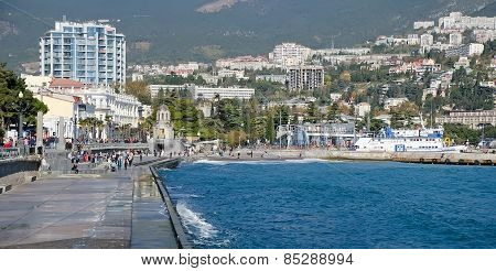 Yalta Embankment