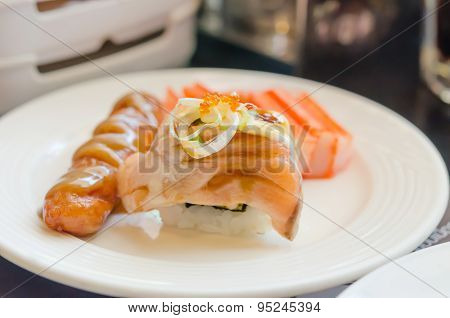 Salmon Roll Sushi