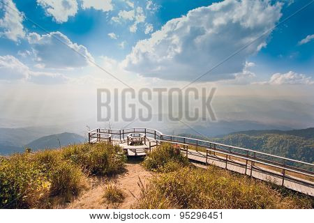 Walking to view point on the mountain