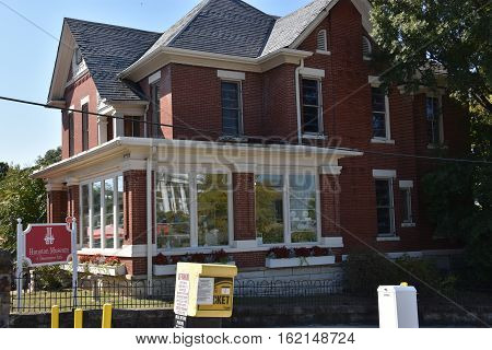 CHATTANOOGA, TN - OCT 5: Bluff View Arts District in Chattanooga, Tennessee, as seen on Oct 5, 2016.  Bluff View Art District is a historic neighborhood filled with restaurants, a coffee house, art gallery, historic Bed & Breakfast, and plenty of gardens,