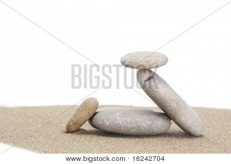 en zen sten på en hvid baggrund