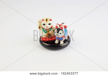 The Tiny Of Manekineko And Inuhariko