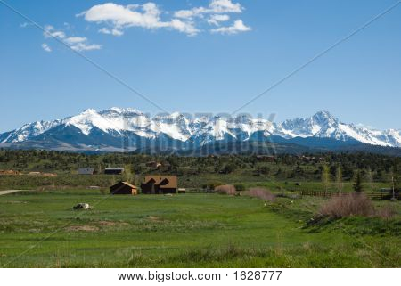 San Juan vuoren kohtaus lähellä Ridgway 