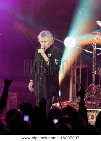 VITEBSK, Białoruś - 20 marca: Wokalista rockowy Dan McCafferty na wydajność Rock grupy Nazareth na