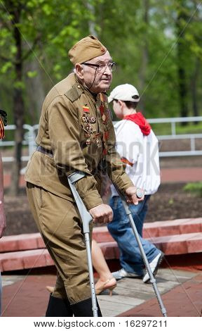 VITEBSK, Bielorussia - 9 maggio: Giorno della vittoria celebra. Il veterano della seconda guerra mondiale, 9 maggio 2010 