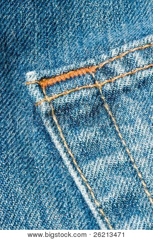 Robustes bleu jeans, pour un homme décontracté à porter