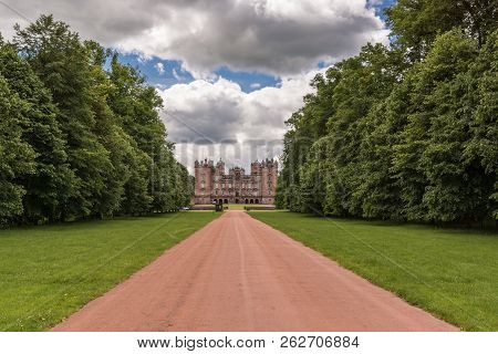 Holm Of Drumlanrig, Scotland, Uk - June 18, 2012: Long Shot Along Driveway To Free Standing Pink San