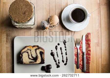 Marble Cake With Coffee