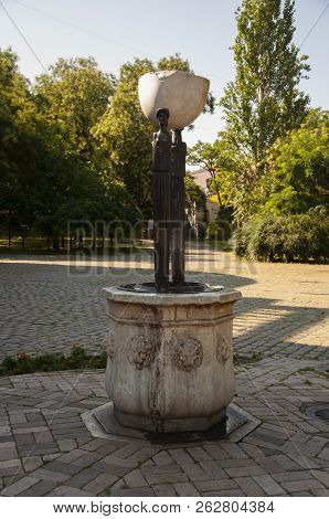 Odessa, South Of Ukraine, Seaside Boulevard, July 10, 2018. Walking On The City Streets In Summer. L