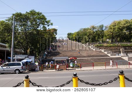 Odessa, South Of Ukraine, Seaside Boulevard, July 10, 2018. Walking On The City Streets In Summer. L