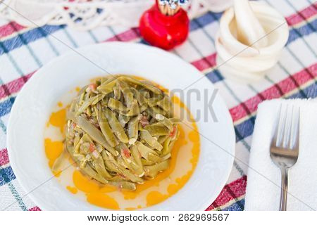 Turkish Traditional Green Beans / Zeytinyagli Fasulye