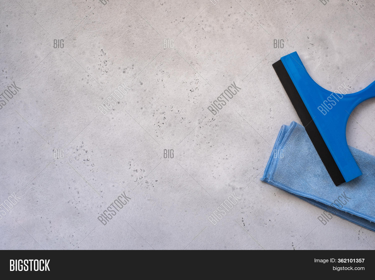Microfiber Cloth Glass Image & Photo (Free Trial) Bigstock