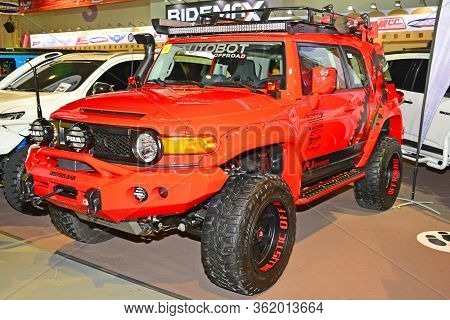 Pasay, Ph - Nov 30 - Toyota Fj Cruiser At Manila Auto Salon Car Show On November 30, 2017 In Pasay, 