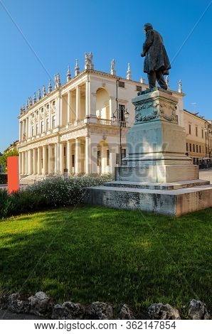 The Palazzo Chiericati And Monument To Fedele Lampertico, Vicenza, Italy. Unesco World Heritage Site