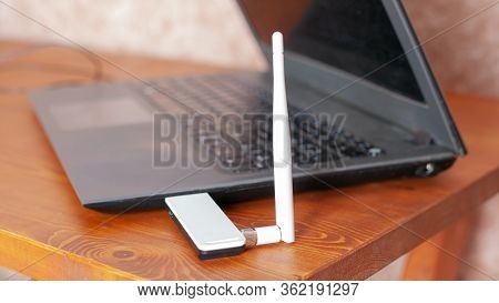 Signal Amplification Wifi Router, Laptop With Antenna For High Speed Internet.
