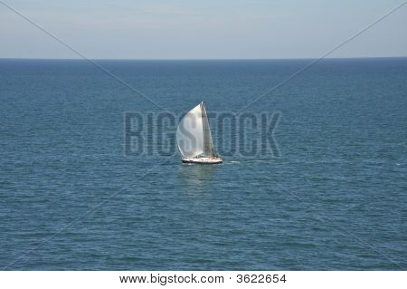 loď
