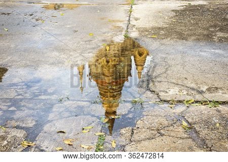 Reflection Of Phra That Chedi Phra Phuttha Dhamma Prakat Stupa And Pagoda In Wat Phutthathiwat Templ